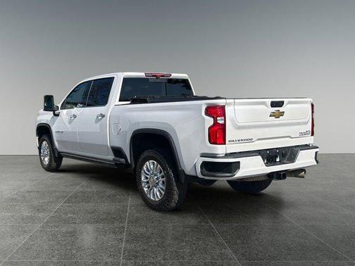 2022 Chevrolet Silverado 3500 High Country