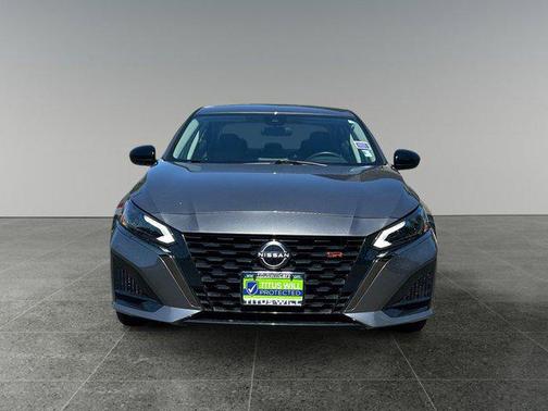 2023 Nissan Altima SR Intelligent AWD