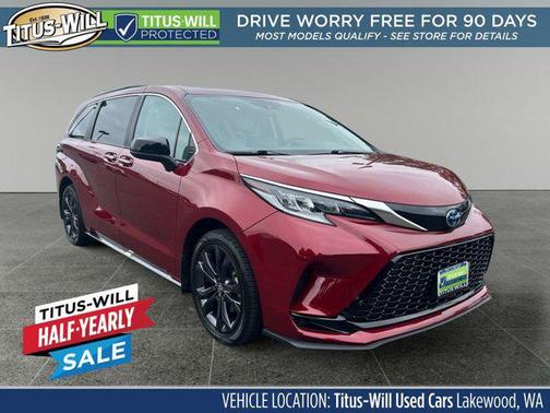 Pearl 2024 Toyota Sienna XSE 7 Passenger