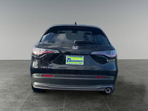 Crystal Black Pearl 2025 Honda HR-V AWD Sport
