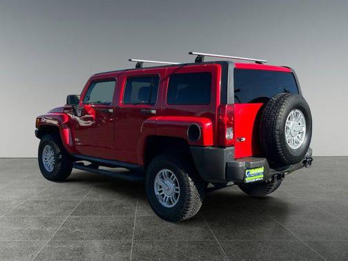2010 Hummer H3 Base