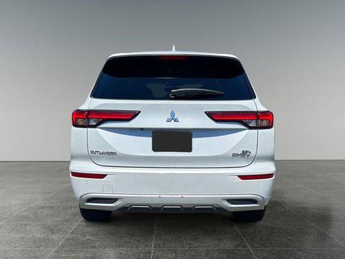 2023 Mitsubishi Outlander PHEV SEL