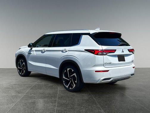 2023 Mitsubishi Outlander PHEV SEL