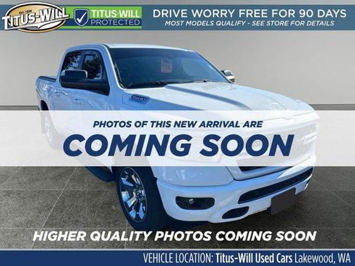 Bright White Clearcoat 2022 RAM 1500 Big Horn/Lone Star