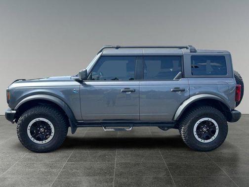 Carbonized Gray Metallic 2024 Ford Bronco Black Diamond