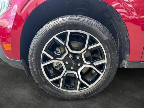 Ruby Red Metallic Tinted Clearcoat 2025 Ford Maverick Lariat
