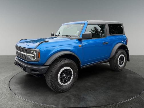 Velocity Blue Metallic 2024 Ford Bronco Badlands