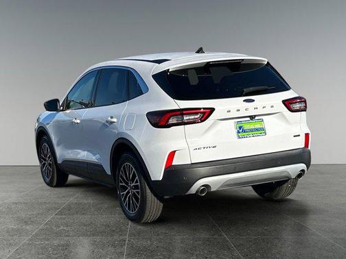 Oxford White 2023 Ford Escape Active