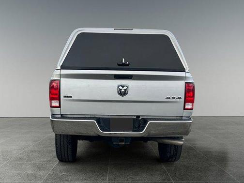 Bright Silver Metallic Clearcoat 2016 RAM 2500 SLT