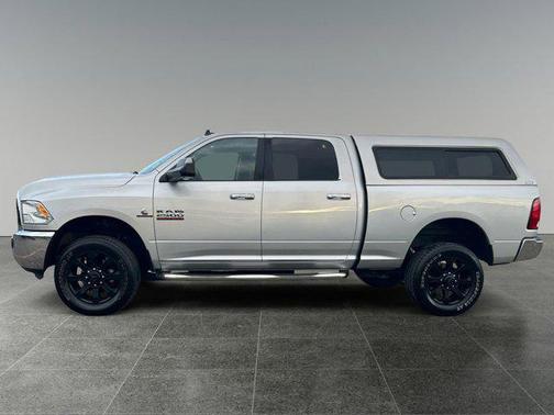 Bright Silver Metallic Clearcoat 2016 RAM 2500 SLT