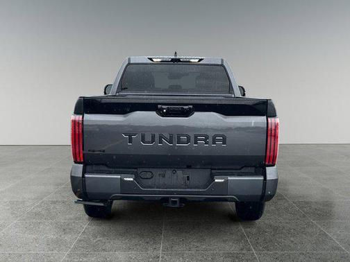 2023 Toyota Tundra Hybrid Platinum
