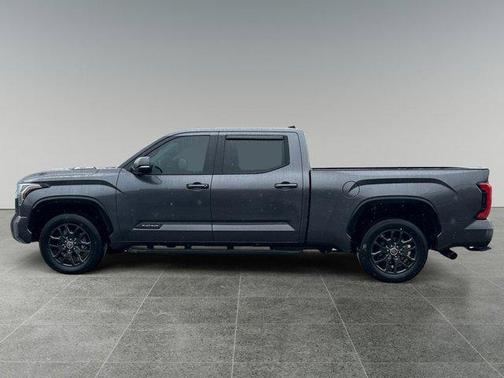2023 Toyota Tundra Hybrid Platinum