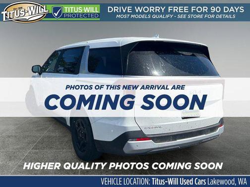 Snow White Pearl 2025 Kia Carnival LXS