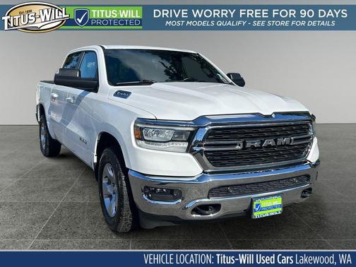 Bright White Clearcoat 2022 RAM 1500 Big Horn/Lone Star