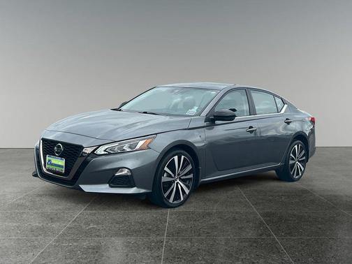 Gun Metallic 2021 Nissan Altima SR Intelligent AWD