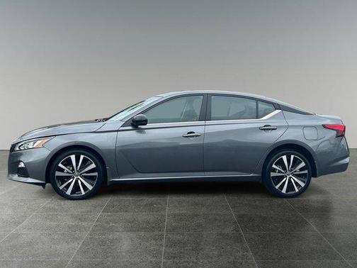 Gun Metallic 2021 Nissan Altima SR Intelligent AWD