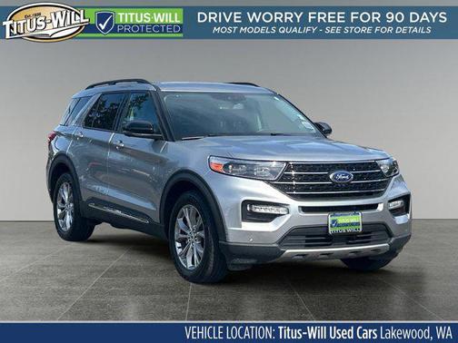 Iconic Silver Metallic 2023 Ford Explorer XLT