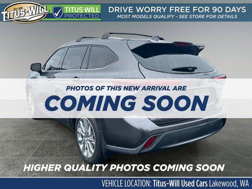 Magnetic Gray Metallic 2023 Toyota Highlander Hybrid Limited
