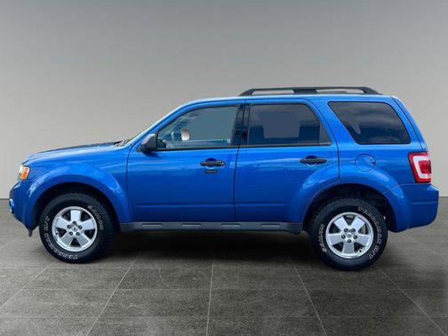 Blue Flame Metallic 2012 Ford Escape XLT