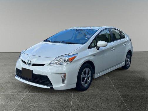 Blizzard Pearl 2015 Toyota Prius Four