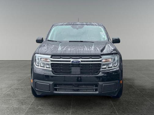 Shadow Black 2024 Ford Maverick Lariat