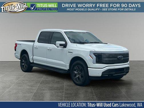 Oxford White 2023 Ford F-150 Lightning LARIAT