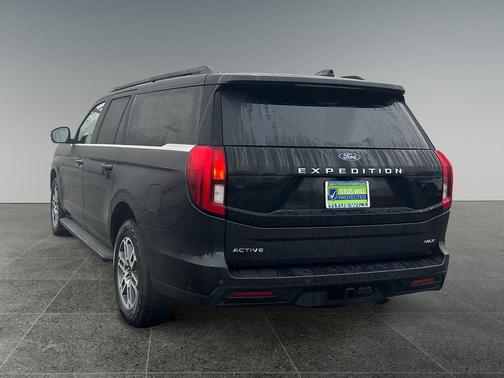 Gray Metallic 2025 Ford Expedition Max Active 4x4