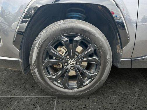 Magnetic Gray Metallic 2022 Toyota RAV4 Hybrid SE