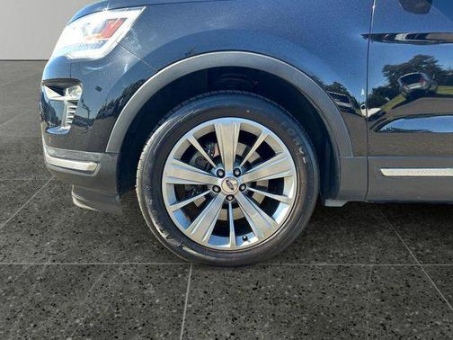 Shadow Black 2018 Ford Explorer Limited