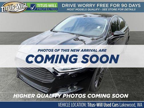White Platinum Metallic Tri-Coat 2016 Ford Fusion SE