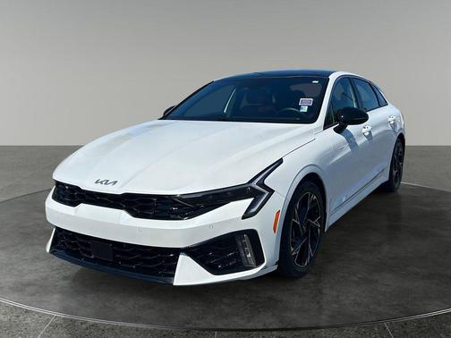 Snow White Pearl 2025 Kia K5 GT-Line