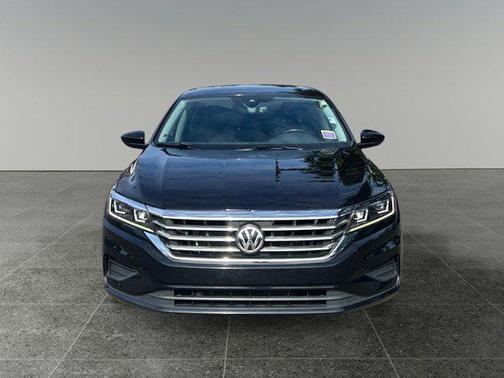 Deep Black Pearl 2020 Volkswagen Passat 2.0T SE