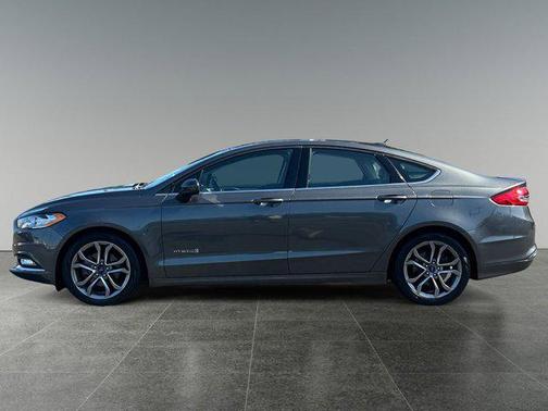 2017 Ford Fusion Hybrid SE