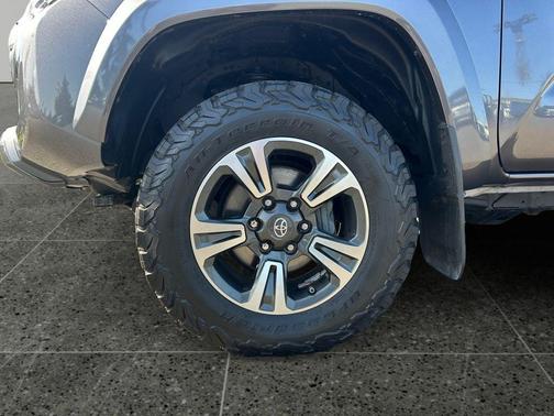 Magnetic Gray 2018 Toyota Tacoma TRD Sport