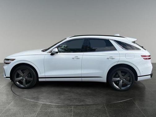 Alta White 2025 Genesis GV70 3.5T AWD Sport