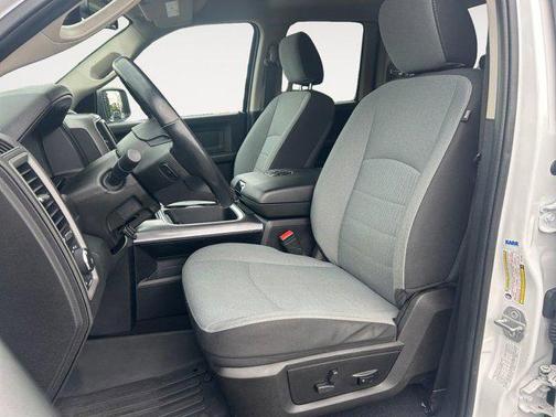 Bright White Clearcoat 2022 RAM 1500 Classic Express