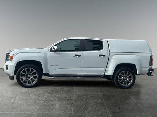 Summit White 2019 GMC Canyon Denali