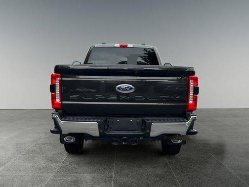 2024 Ford F-350 XLT