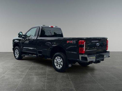 2024 Ford F-350 XLT