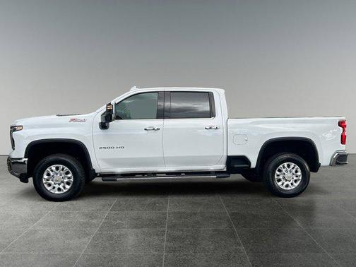 Summit White 2024 Chevrolet Silverado 2500 LTZ