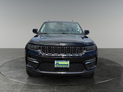 Diamond Black Crystal Pearlcoat 2022 Jeep Grand Cherokee Limited
