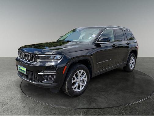 Diamond Black Crystal Pearlcoat 2022 Jeep Grand Cherokee Limited