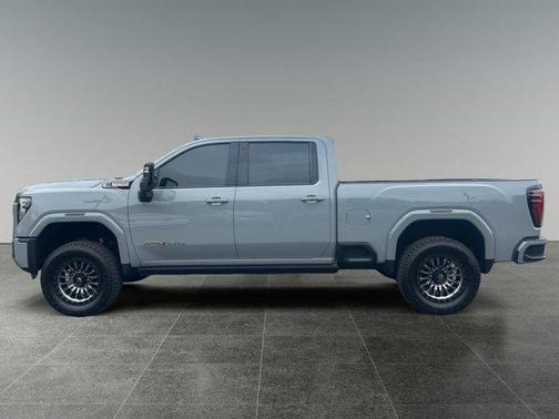 Thunderstorm Gray 2024 GMC Sierra 2500 AT4