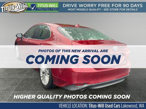 2020 Toyota Camry Hybrid XLE