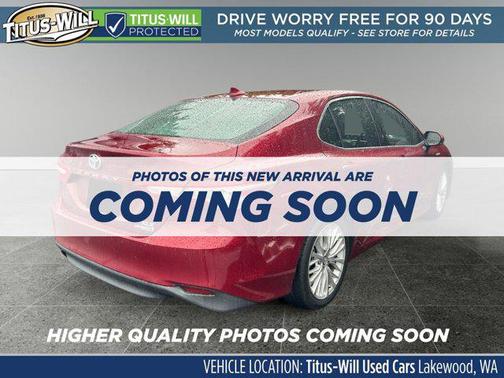 2020 Toyota Camry Hybrid XLE