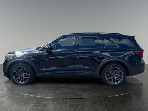 Agate Black Metallic 2025 Ford Explorer ST