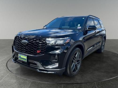 Agate Black Metallic 2025 Ford Explorer ST