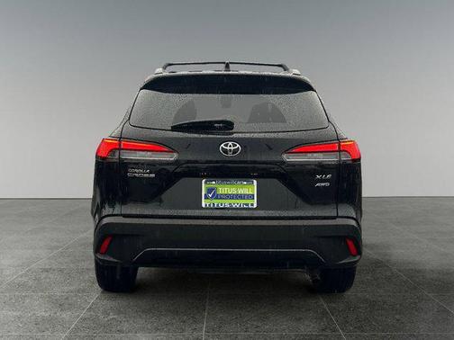 2024 Toyota Corolla Cross XLE