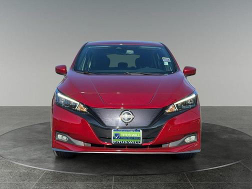 Scarlet Ember 2024 Nissan Leaf SV PLUS