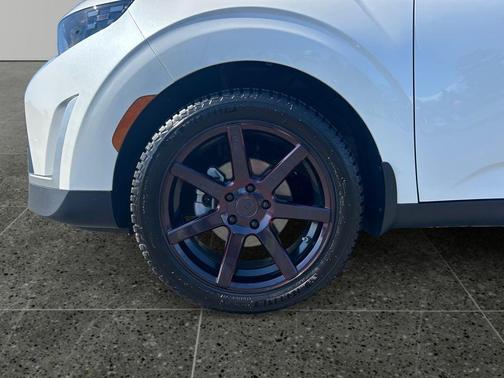 Snow White Pearl 2024 Kia Soul LX